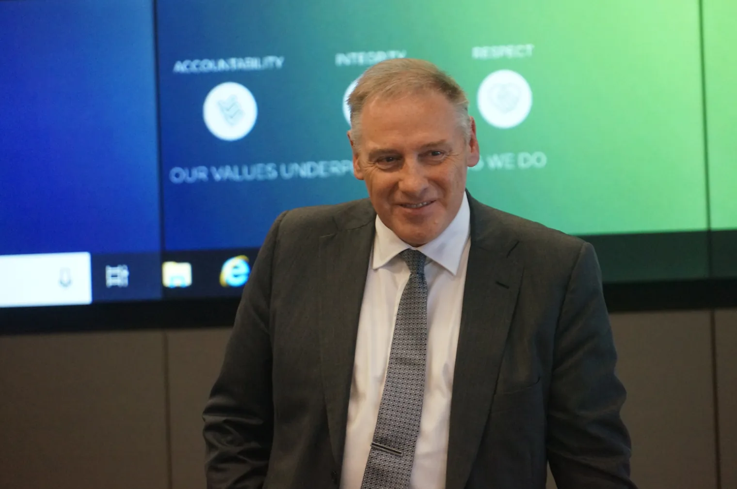 Ron Gauci speaking to a corporate audience